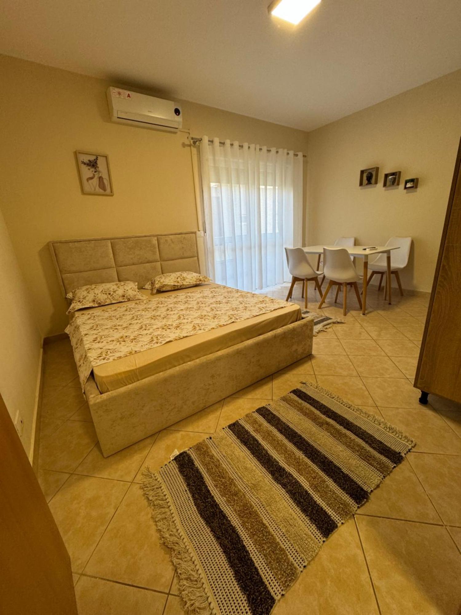 Sea & Gardenview Apartments Durrës Eksteriør billede